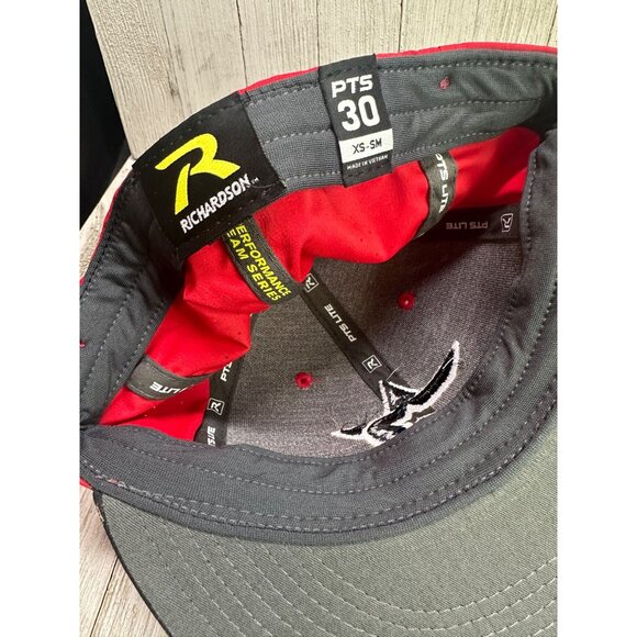Richardson PTS30 Lite Baseball Cap Hat Flexifit XS/Small Red Black Uform Visor - Picture 2 of 7